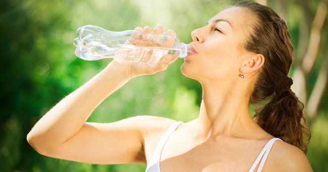 How to drink water? See advice from experts! Picture 3