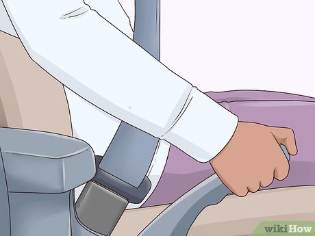 How to Drive a Car With an Automatic Transmission Picture 7