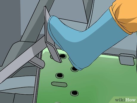 How to Drive a Tractor Picture 10