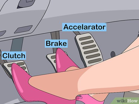 How to Idle a Car - TipsMake.com