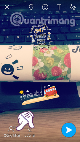 How to insert stickers into videos, images on Zalo Picture 10