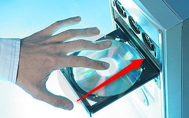 How to Install Windows Using a CD Picture 2