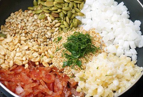 How to make Chinese moon cakes with simple grilled vegetables at home Picture 2