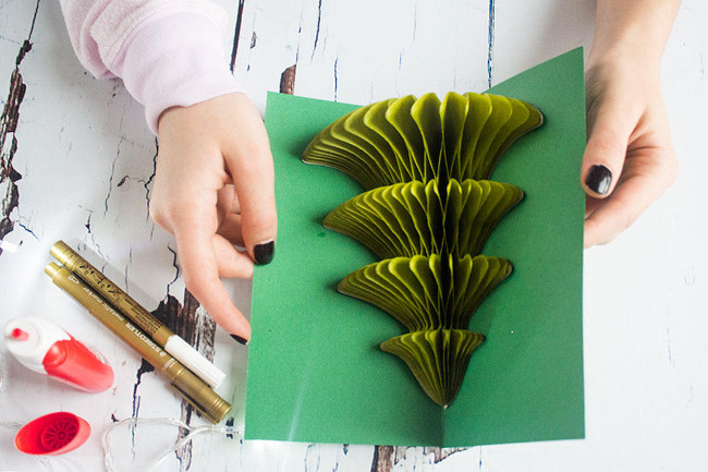 How to make Christmas cards with unique 3D Christmas trees Picture 4