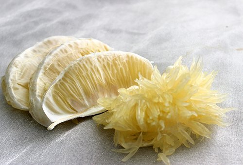 How to make cotton dogs with grapefruit decorated tray of fruits Mid-Autumn Picture 2