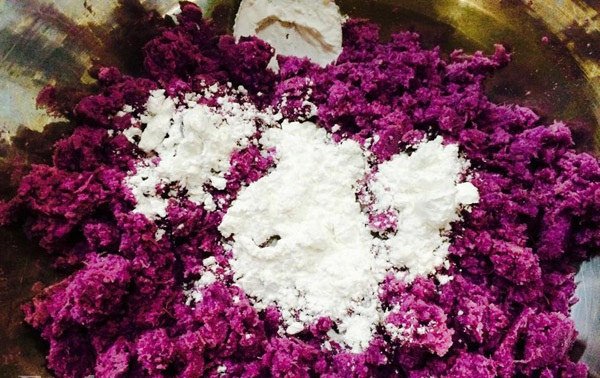 How to make moon cakes of purple sweet potatoes for people who are afraid of fat Picture 3