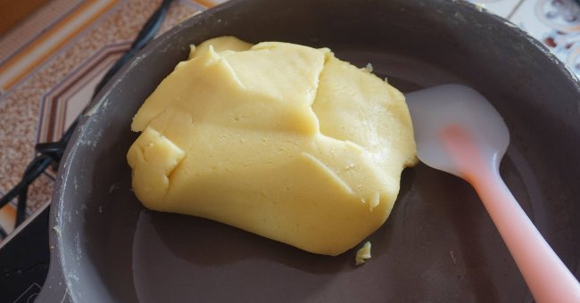 How to make moon cakes of purple sweet potatoes for people who are afraid of fat Picture 5