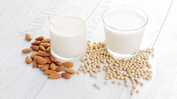 How to make nut milk with a delicious, nutritious blender Picture 3