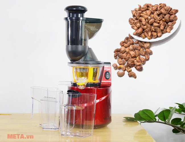 How to make nut milk with a simple slow press at home Picture 4