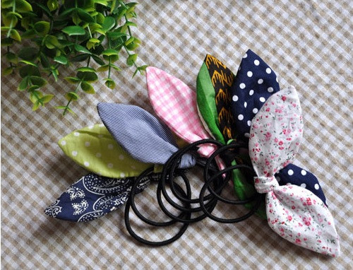 How to make rabbit hair hair tie for baby to welcome the Mid-Autumn Festival Picture 6