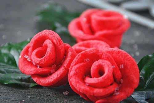 How to make simple and delicious rose biscuits for Vietnamese Women's Day 20 - 10 Picture 5