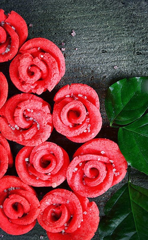 How to make simple and delicious rose biscuits for Vietnamese Women's Day 20 - 10 Picture 6