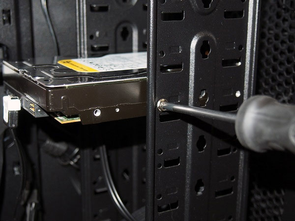 How to mount SATA port for desktop Picture 1