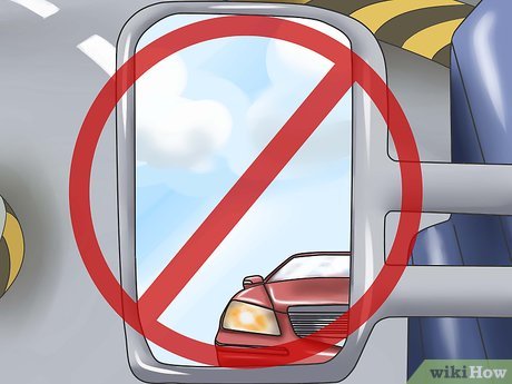 How to Navigate a Roundabout Picture 8