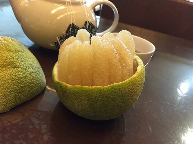 How to peel pomelos very fast and beautiful Picture 5