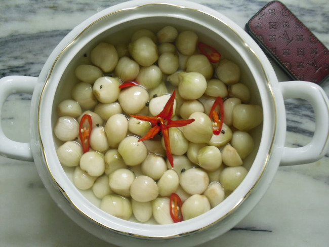 How to pickle and pickle salt, indispensable sweet and sour palanquin on Vietnamese New Year Picture 3