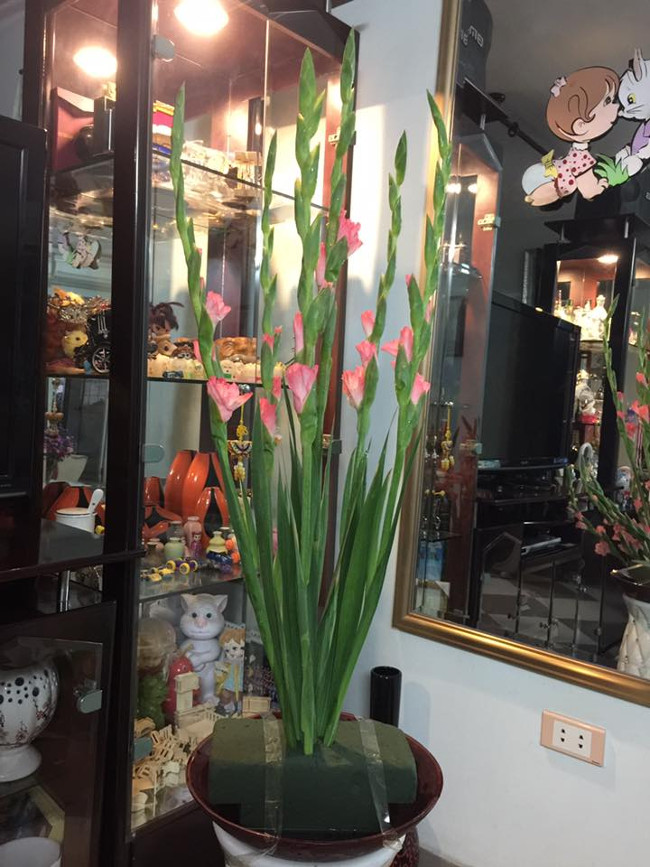 How to plug a vase of flowers to glimpse 'thousand hands' beautiful, playing on Tet Picture 2