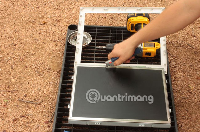 How to prevent computer screen peeping Picture 7