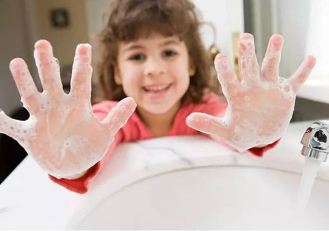 How to prevent diseases for children when the weather is seasonal Picture 6