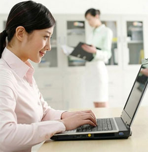 How to prevent harms when using a long-term laptop Picture 6