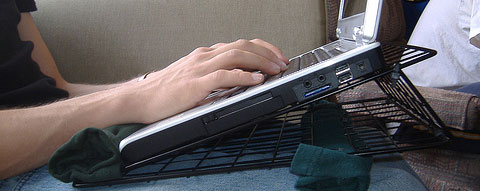 How to prevent heat for laptops effectively Picture 2