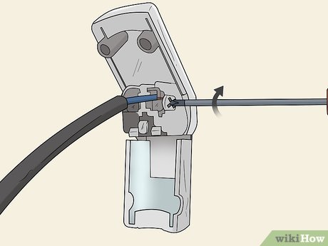 How to Repair an Electric Cord Picture 10