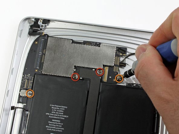 How to replace the iPad battery Picture 4