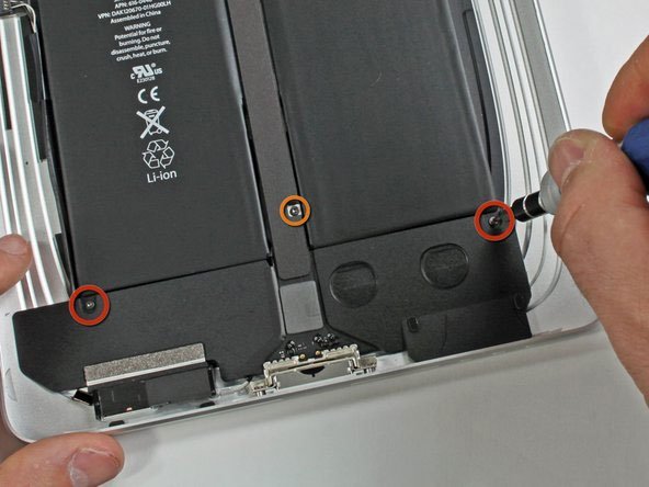 How to replace the iPad battery Picture 5