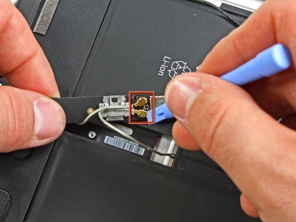 How to replace the iPad battery Picture 7
