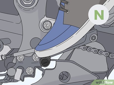 How to Ride a Manual Motorcycle Picture 16