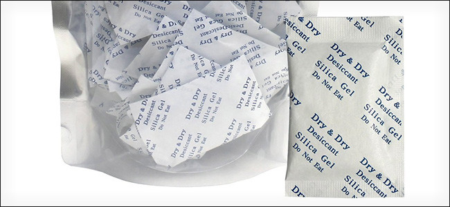 How to 'save' a laptop when water gets in? Picture 7