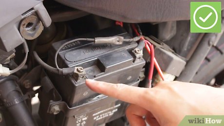 How to Start a Motorcycle Picture 5