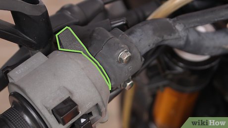 How to Start a Motorcycle Picture 6
