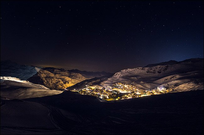 How to take beautiful night photos, not blurry Picture 4