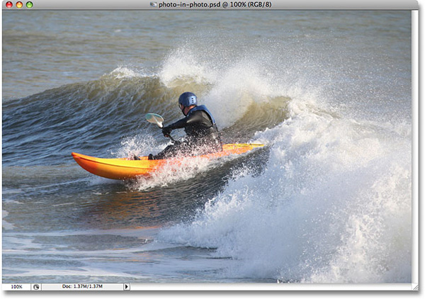 How to use Photoshop CS5 - Part 18: Create nested photo effects Picture 1