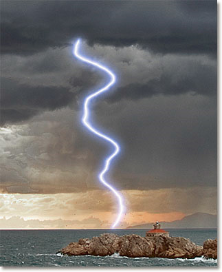 How to use Photoshop CS5 - Part 26: Create a lightning effect Picture 44