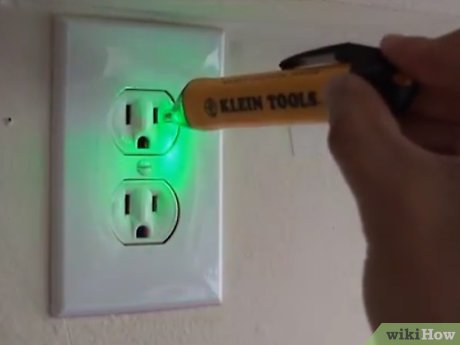 How to Use Voltage Testers Picture 6