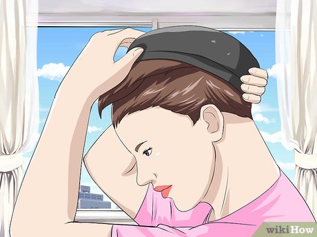 How to Wear a Cosplay Wig Picture 4