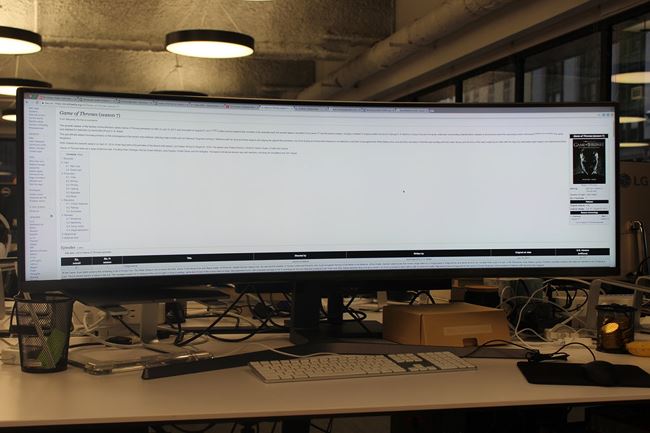 How will websites, YouTube and apps show up on this super-wide screen with this 32: 9 ratio? Picture 18