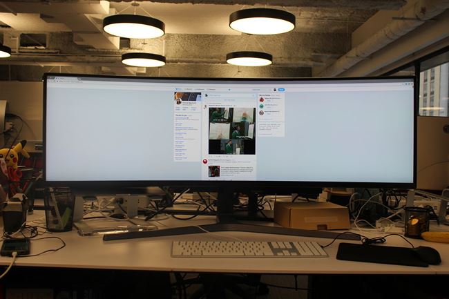 How will websites, YouTube and apps show up on this super-wide screen with this 32: 9 ratio? Picture 7