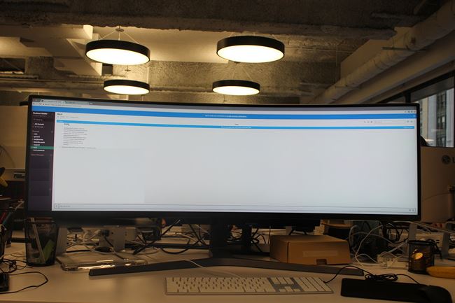 How will websites, YouTube and apps show up on this super-wide screen with this 32: 9 ratio? Picture 9