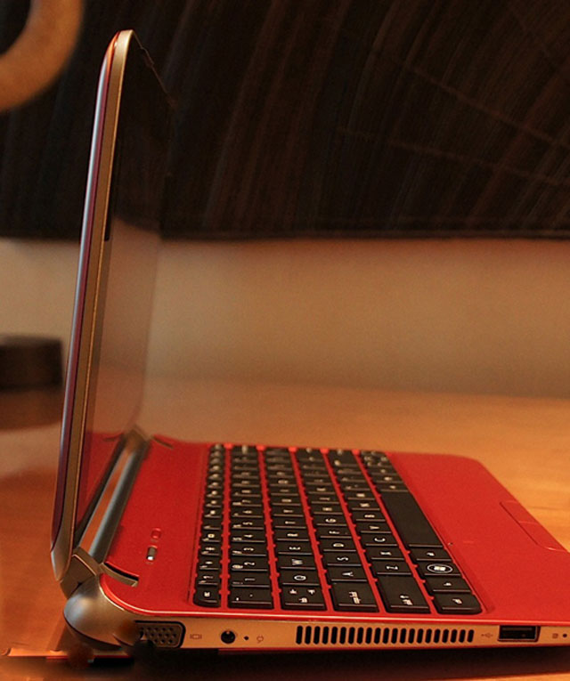 HP Mini 210 is small, cheap Picture 3