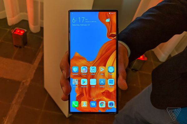 Huawei has just launched Mate X, a compact, beautiful screen smartphone, 5G connection and slimmer than Galaxy Fold Picture 16