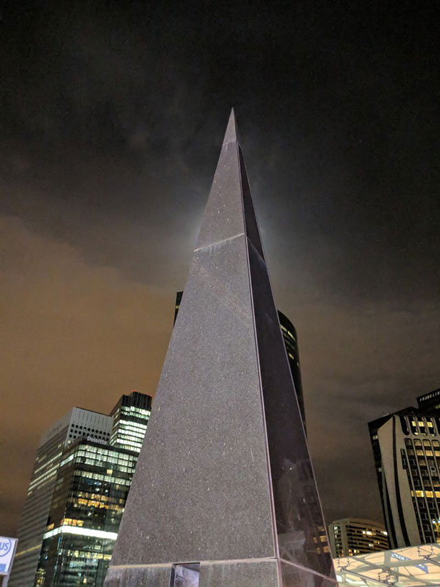 Huawei P20 Pro photographed at night is even more beautiful than the Pixel 2 XL Picture 6