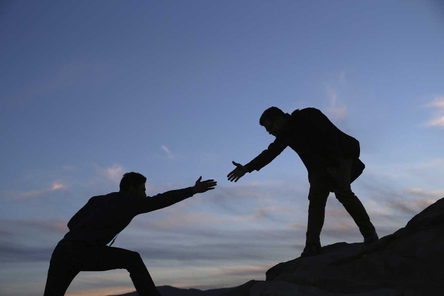 If you want to succeed, choose these people to be your friends Picture 3