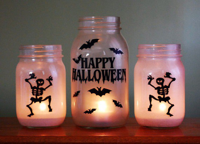 Impressive Halloween decoration with old bottles Picture 13