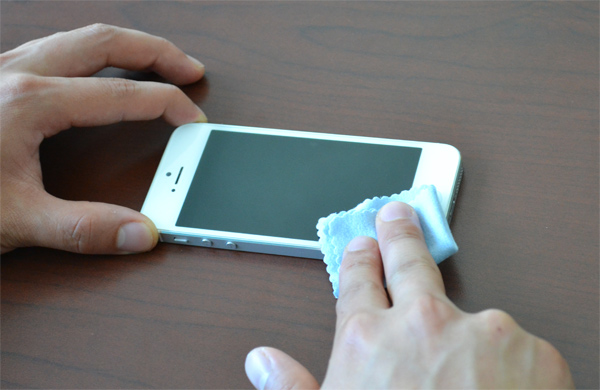 Instructions for cleaning touch screens for phones and tablets Picture 5