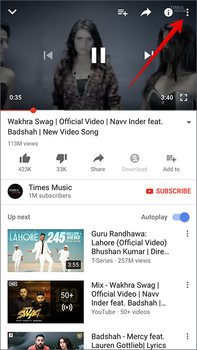 Instructions for customizing YouTube video subtitles on Android phones, iPhone / iPad Picture 1
