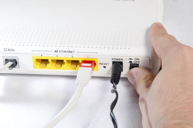 Instructions for fixing Wifi errors with yellow exclamation Picture 1