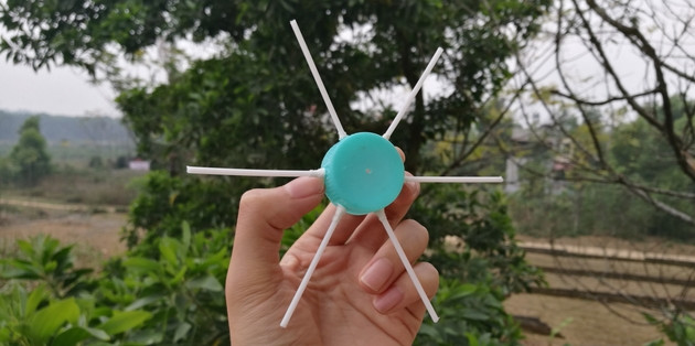 Instructions for making very simple soap bubble blowing machines, self-made less than 10 minutes Picture 6